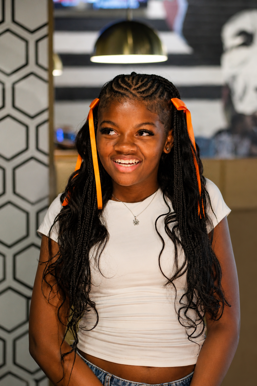 Harmoni portrait with orange ribbons